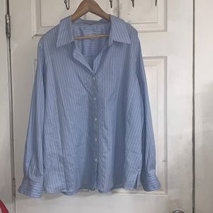 Women’s  button up blouse, by Foxcroft . Size 16W